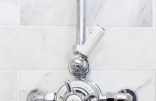 Winchester Villa | Blackbird Cottage