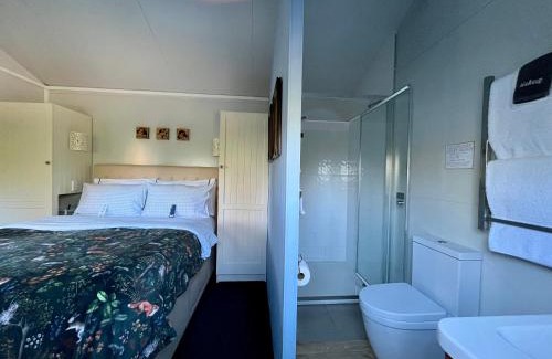Lincoln Casa | Blackbird Cottage