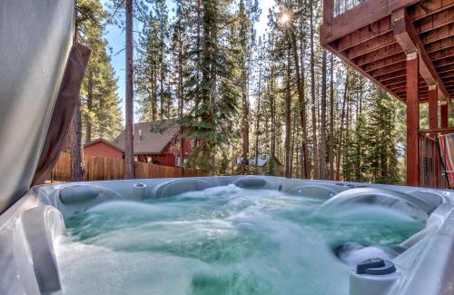 Tahoe Paradise Casa | Blackfoot Luxury Retreat - Hot Tub Pool Table Pets Deck