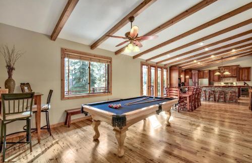 Tahoe Paradise Casa | Blackfoot Luxury Retreat - Hot Tub Pool Table Pets Deck