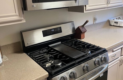 Callender Condominio | Blacklake Golf Course on 9th green, three-bedroom pet friendly condo, Nipomo, CA
