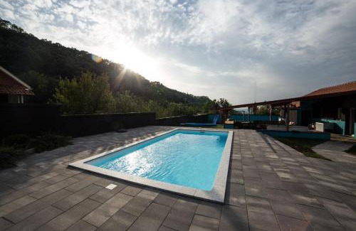 Petrovaradin Villa | BlackMintHouse