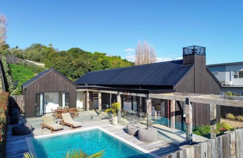 Blackpool Casa | Blackpool Boathouse - Stay Waiheke