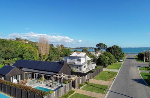 Blackpool Casa | Blackpool Boathouse - Stay Waiheke