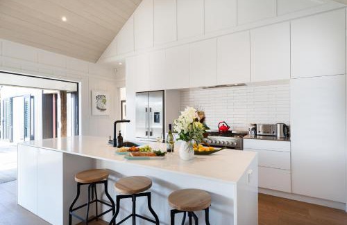 Blackpool Casa | Blackpool Boathouse - Stay Waiheke