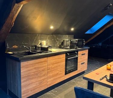 Belfort Apartamento | BlackRoom - Balnéo - Ciel étoilé