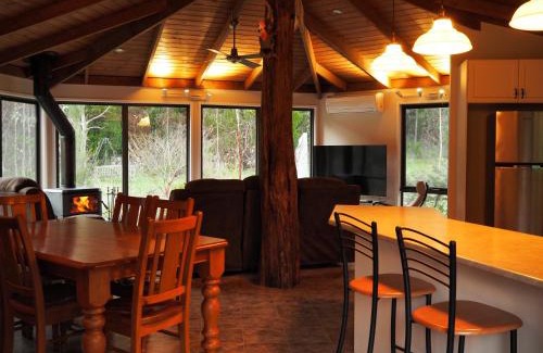Strathewen Casa | Blackwood Bush Retreat