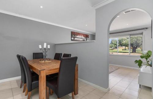 Hamilton Hill Casa | Blackwood Stays