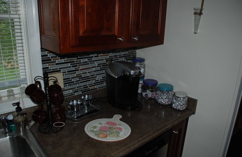 Waynesboro Apartamento | Blair's Vintage Apartment Nestled in Wine Country