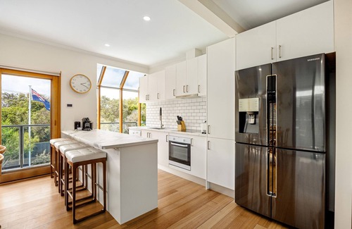 Blairgowrie Casa | Blairgowrie Holiday House Gas Heated Spa / Solar heated pool and Tennis court