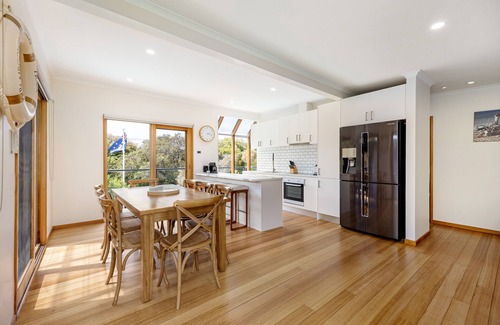 Blairgowrie Casa | Blairgowrie Holiday House Gas Heated Spa / Solar heated pool and Tennis court
