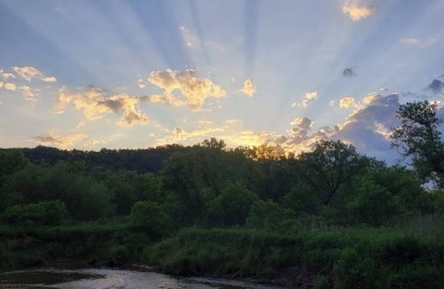 Viroqua Alquiler De RV | Blakley Hobbit Campground-Tent spot #1