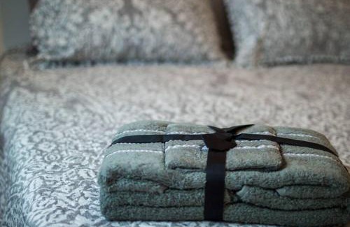 Methana Apartamento | Blanca Serenidad Luxury Apartment