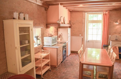 Chaudenay-le-Chateau Cabaña | Blanche-Gîte-Familiar-Baño con bañera-Vista al campo
