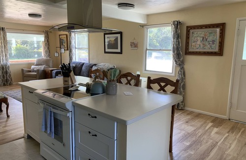 Orick Otro | Blankenship Farmhouse