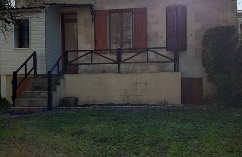 Blaye Casa | Blaye center, pleasant little town house