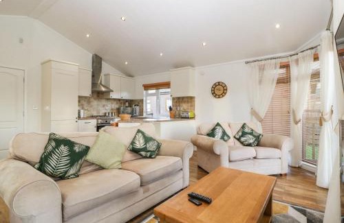 Puxton Casa | Blenheim Lodge