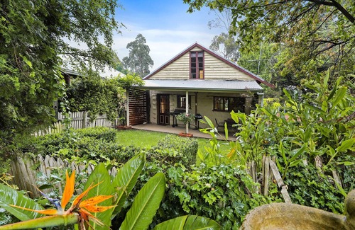 Neerim South Cabaña | Blerick Mudbrick Cottage - Spa y serenidad