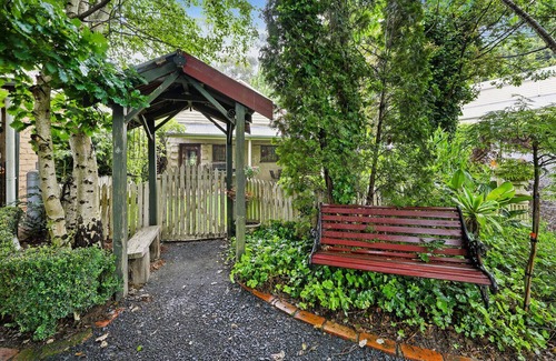 Neerim South Cabaña | Blerick Mudbrick Cottage - Spa y serenidad