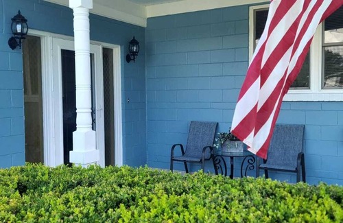 Cedar Hills Casa | Blessed 4 Bedroom House/ family size house.