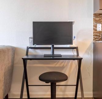 North Burnet Apartamento | Blessed HOME for blessed guests