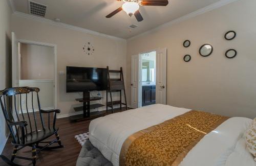Leander Casa | Blessed Home in Leander