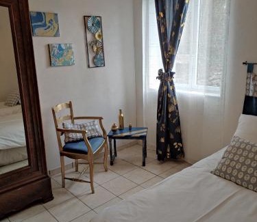 Dennevy Cama Y Desayuno | Bleu Bonheur