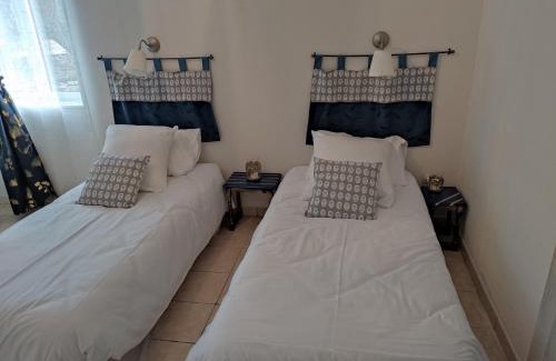 Dennevy Cama Y Desayuno | Bleu Bonheur