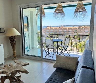 Toulon - Hyeres Apartamento | Bleu Horizon, appartement vue mer
