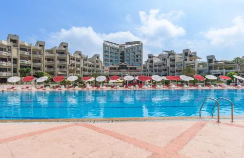 Batroun Apartamento | Bliss Aqua 11 - One BR Chalet at Aqualand Resort in Batroun