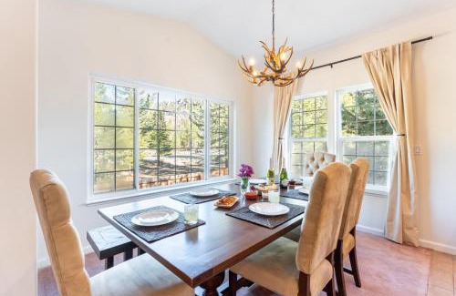 Tahoe Paradise Casa | Blitzen by AvantStay Pet-Friendly Tahoe Retreat Near Heavenly Ski Resort