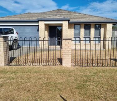 Morayfield Casa | BLK Stays Guest House Deluxe Units Morayfield
