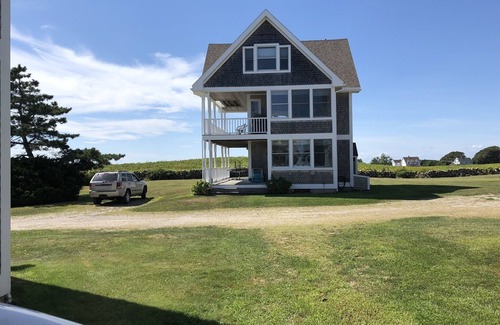 New Shoreham Casa | Block Island - Crescent Beach con hermosas vistas del atardecer sobre la granja Mitchell