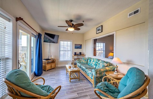 Hatteras Apartamento | Blockade Runner 852 #111DS-H