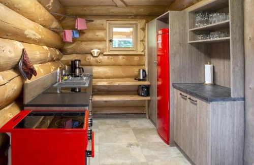 Glatten Casa | Blockhaus Almhütte Hofblick
