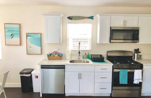 La Jolla Mesa Apartamento | Blocks to Ocean. Free Bikes and Fire Pit!