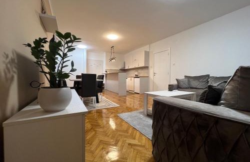 Grbavica Apartamento | Blondy
