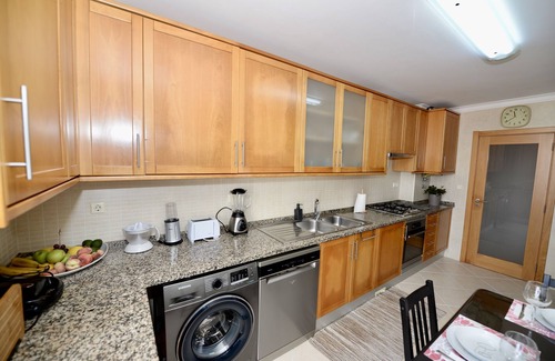 Alcobaca Apartamento | Bloom - Great 3 Bedroom Apartment With Free Wi-fi