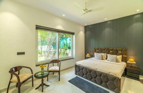 Faridabad Complejo | Bloom Haven by Madaan