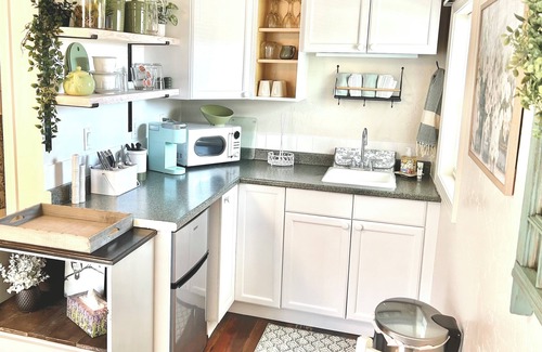 Redmond Apartamento | Blossom Cottage Cozy Studio in Beautiful Redmond, OR