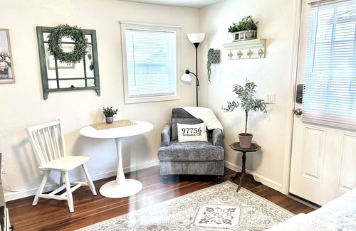 Redmond Apartamento | Blossom Cottage Cozy Studio in Beautiful Redmond, OR