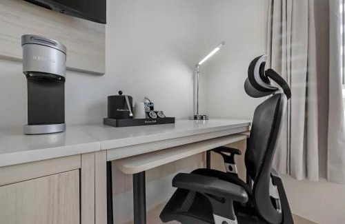 West Springfield Hotel | Blue - A Modern Hotel, an Ascend Collection Hotel