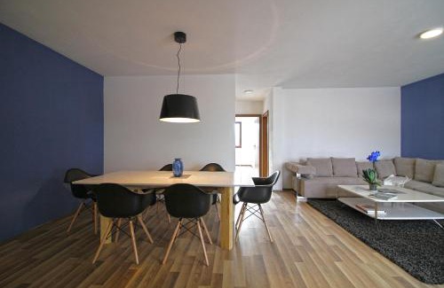 Prizren Apartamento | Blue apartment over Prizren roofs