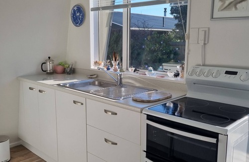 Waikanae Chalet De Esquí | Blue Beach Chalet