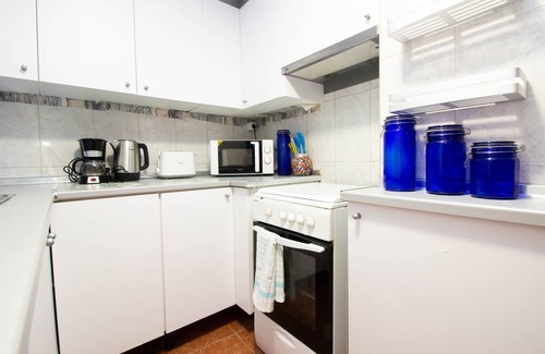 El Cabanyal Apartamento | BLUE BEACH HOUSE - Confortable. Perfecto para familias. Playa y WIFI.