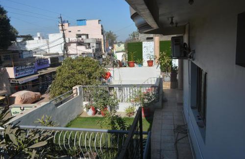 Jabalpur Apartamento | Blue Beds Homestay, Exotic 2BHK AC House