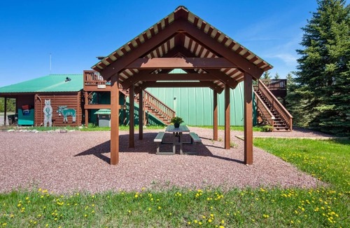 Coram Apartamento | Blue Bird Studio! 6 miles to Glacier National Park