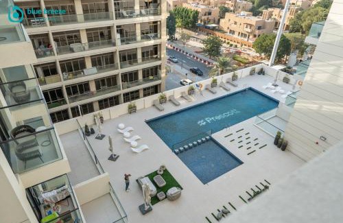 Dubai Apartamento | Blue Breeze - Trendy Studio with Balcony & Stylish Interiors