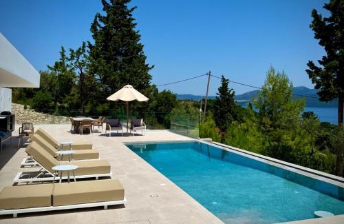 Ellomenos Villa | Blue Breeze Villa