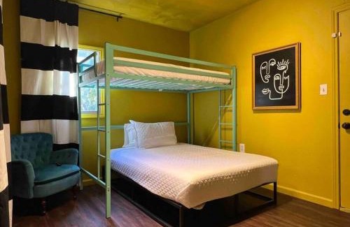 Central Oklahoma City Casa | Blue Bungalow near OU Med/Downtown